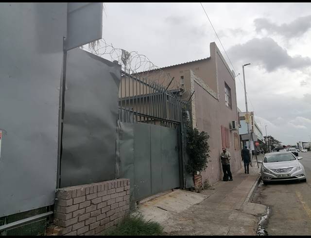 573M² BUSINESS FOR SALE IN RUSTENBURG CENTRAL